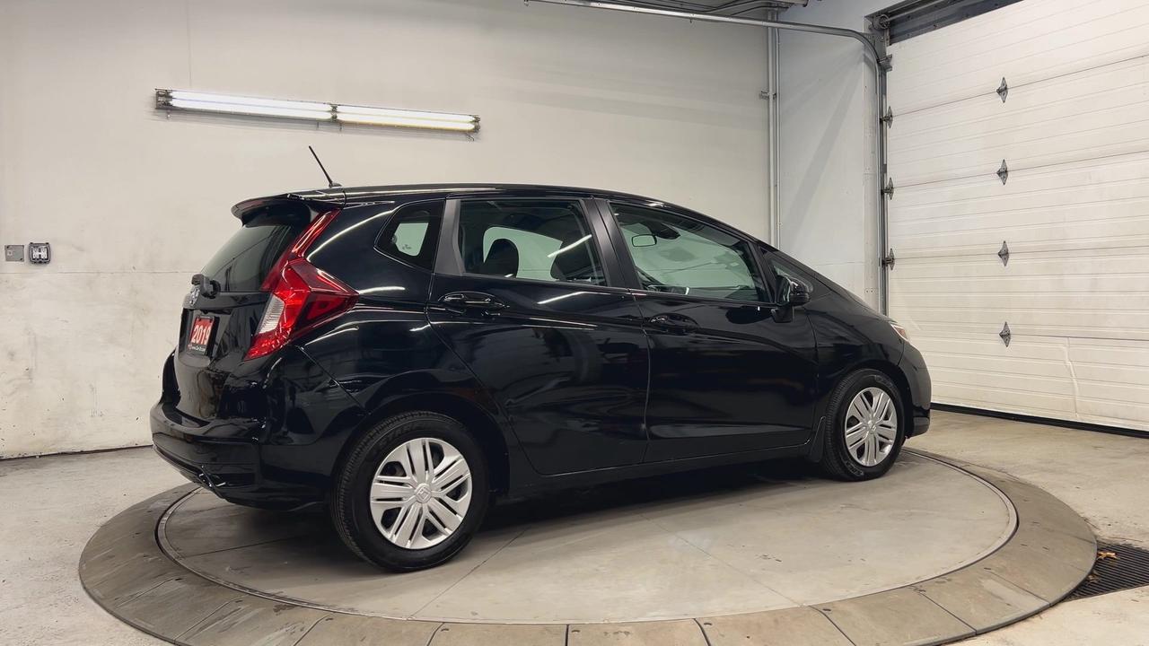 2019 Honda Fit LX | AUTO | HTD SEATS | CARPLAY | KEYLESS ENTRY Photo