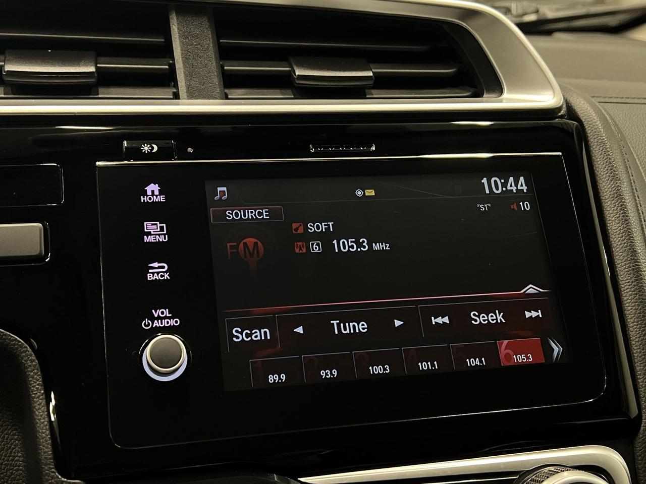 2019 Honda Fit LX | AUTO | HTD SEATS | CARPLAY | KEYLESS ENTRY Photo