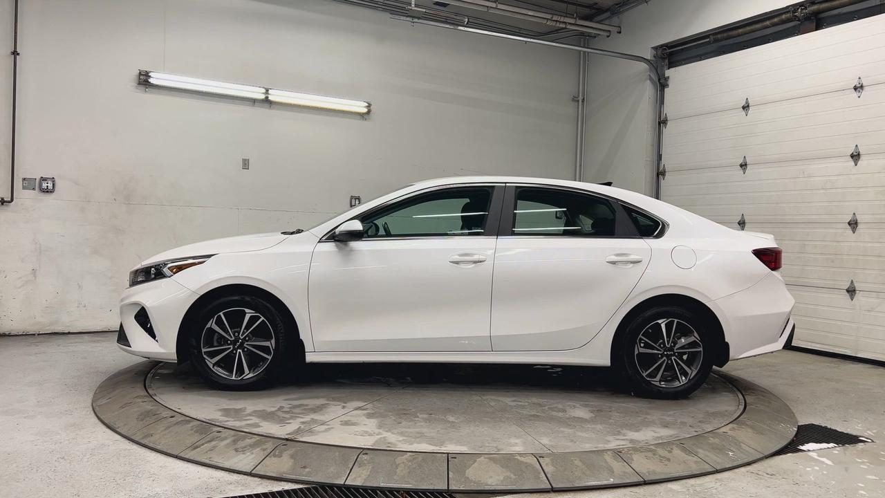 2024 Kia Forte EX | HTD SEATS | CARPLAY | ALLOYS | REAR CAM | A/C Photo