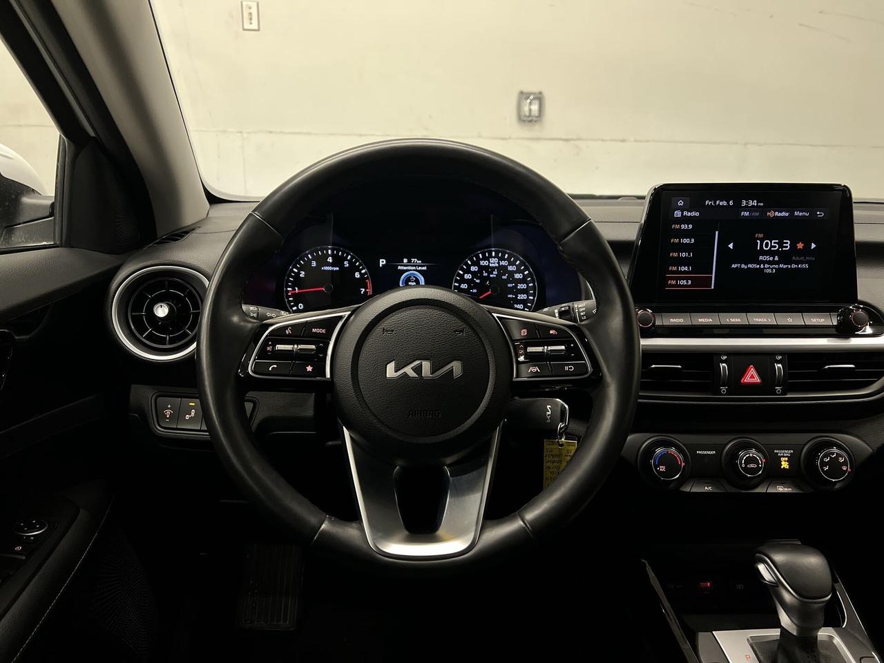2024 Kia Forte EX | HTD SEATS | CARPLAY | ALLOYS | REAR CAM | A/C Photo