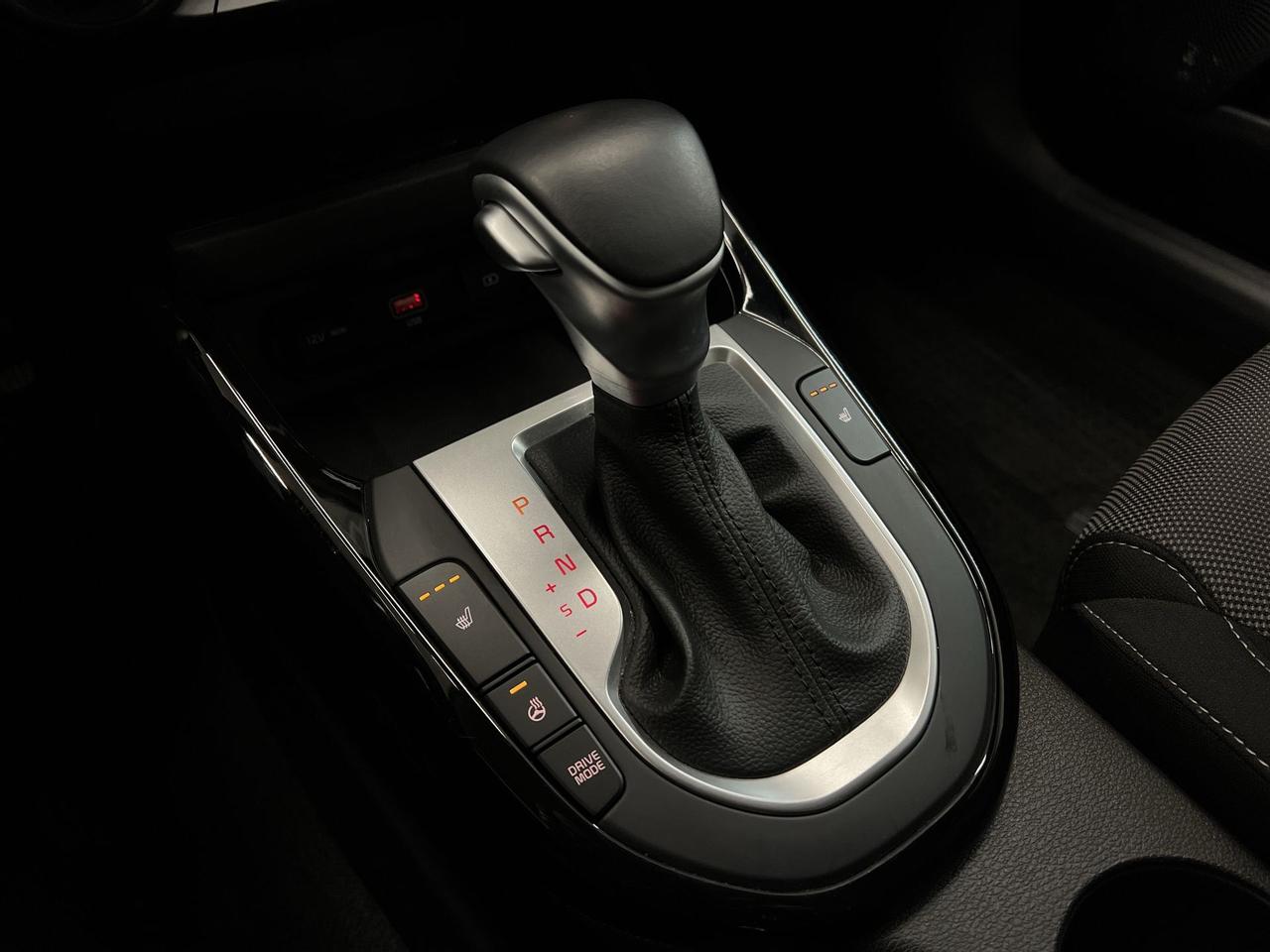 2024 Kia Forte EX | HTD SEATS | CARPLAY | ALLOYS | REAR CAM | A/C Photo