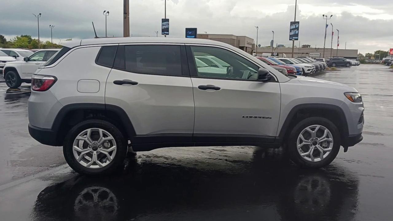 2026 Jeep Compass sport 4x4 Photo