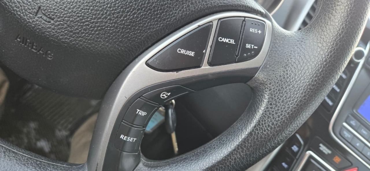 2014 Hyundai Elantra GT 5dr Hatchback Automatic GL Photo