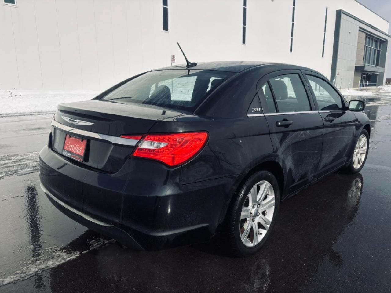 2013 Chrysler 200 Touring 2dr Convertible Automatic Photo