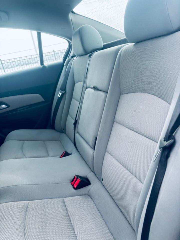 2013 Chevrolet Cruze ECO Auto 4dr Sedan Automatic Photo