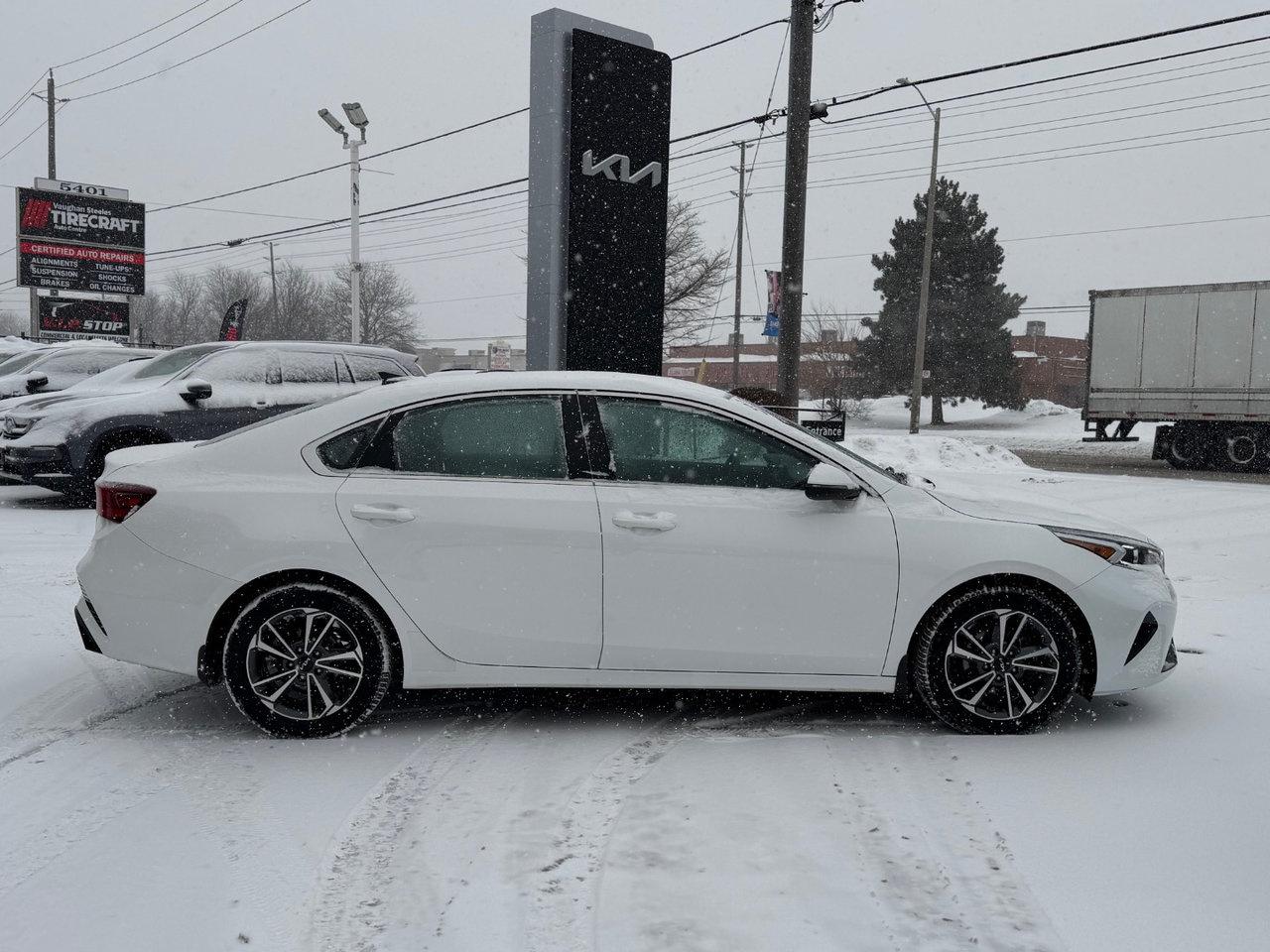 2023 Kia Forte EX Pkg.   Heated Seats & Steering Wheel   Carplay Photo