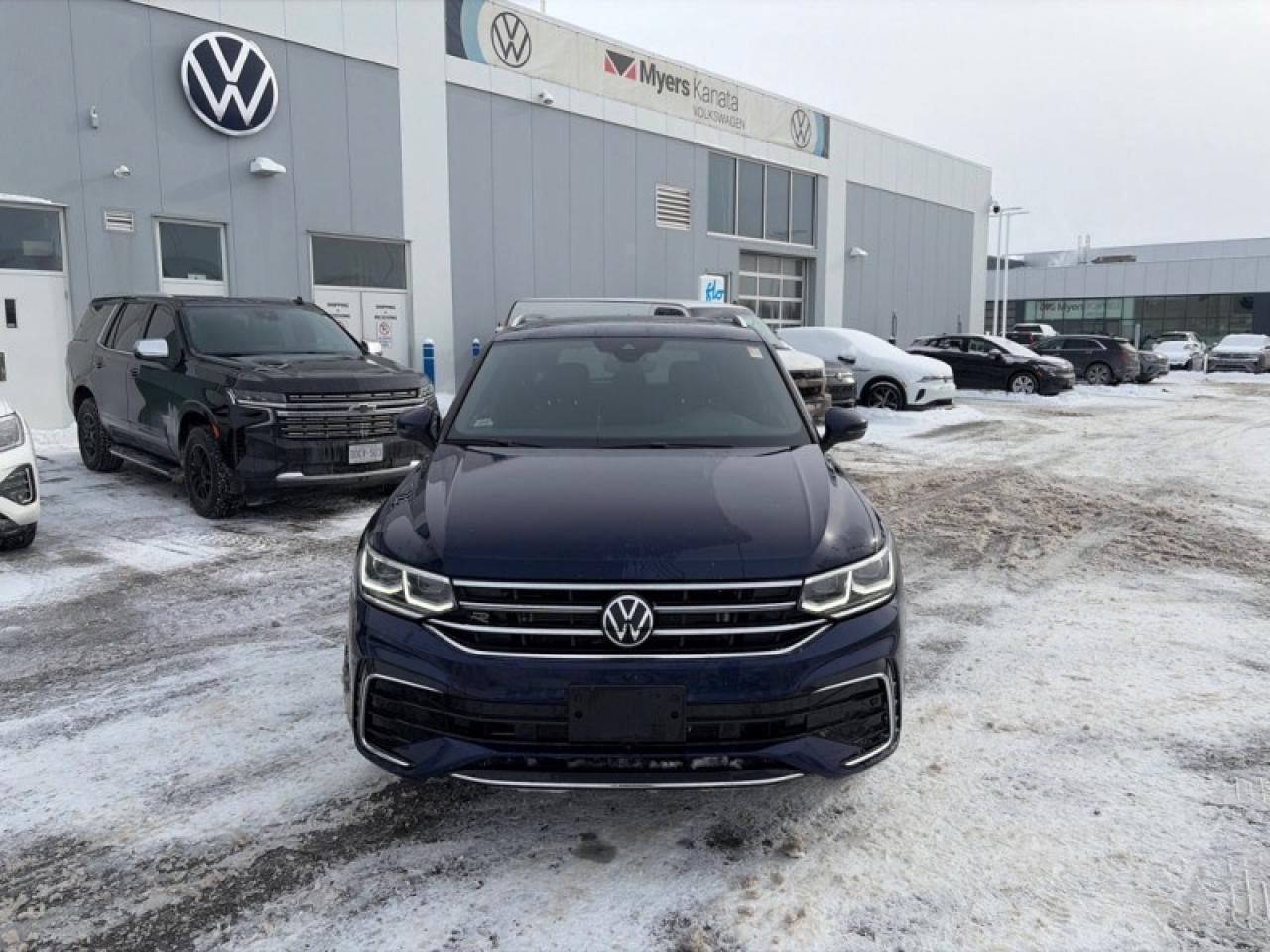 2024 Volkswagen Tiguan Highline R-Line  - Leather Seats Photo