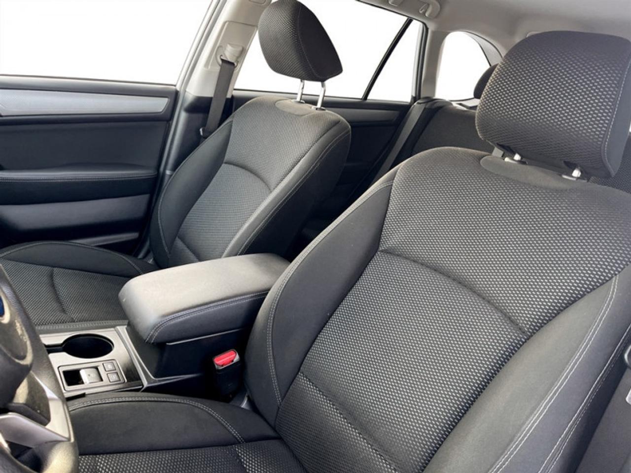 2018 Subaru Outback 2.5i Photo