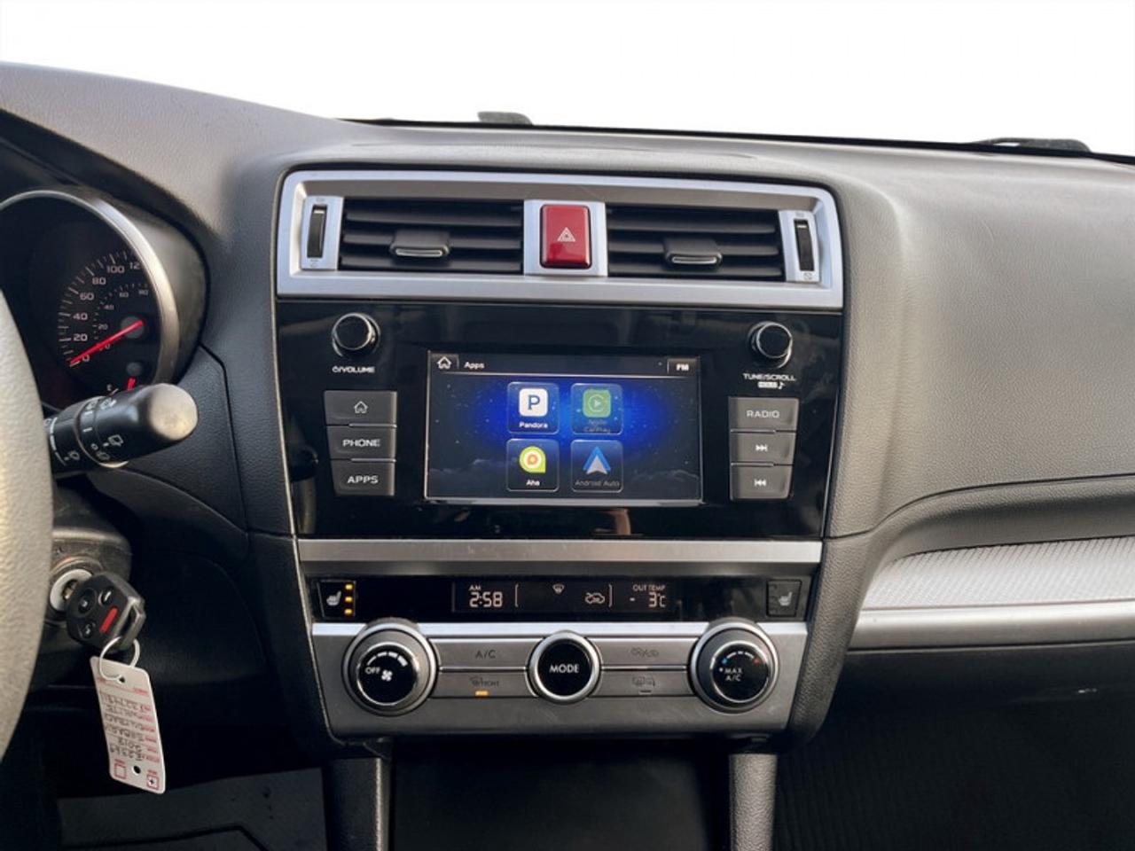 2018 Subaru Outback 2.5i Photo