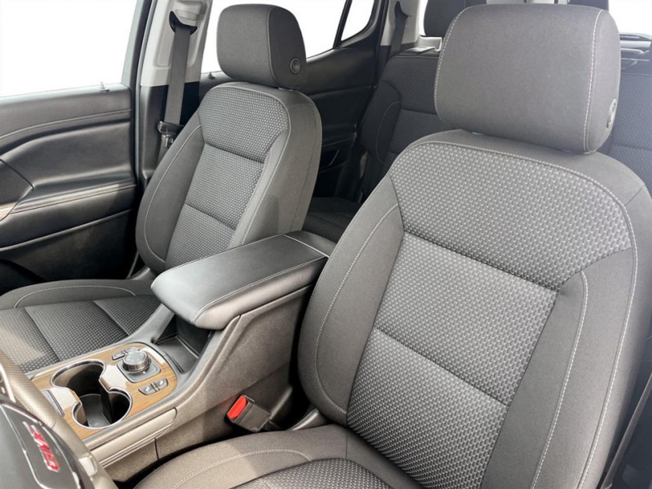 2022 GMC Acadia SLE  **7 PASSENGER - POWER LIFTGATE** Photo