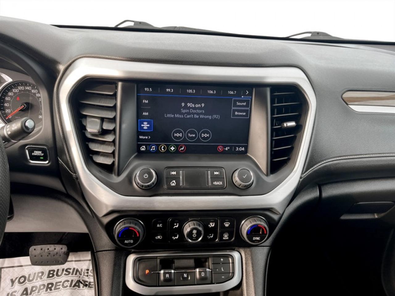 2022 GMC Acadia SLE  **7 PASSENGER - POWER LIFTGATE** Photo