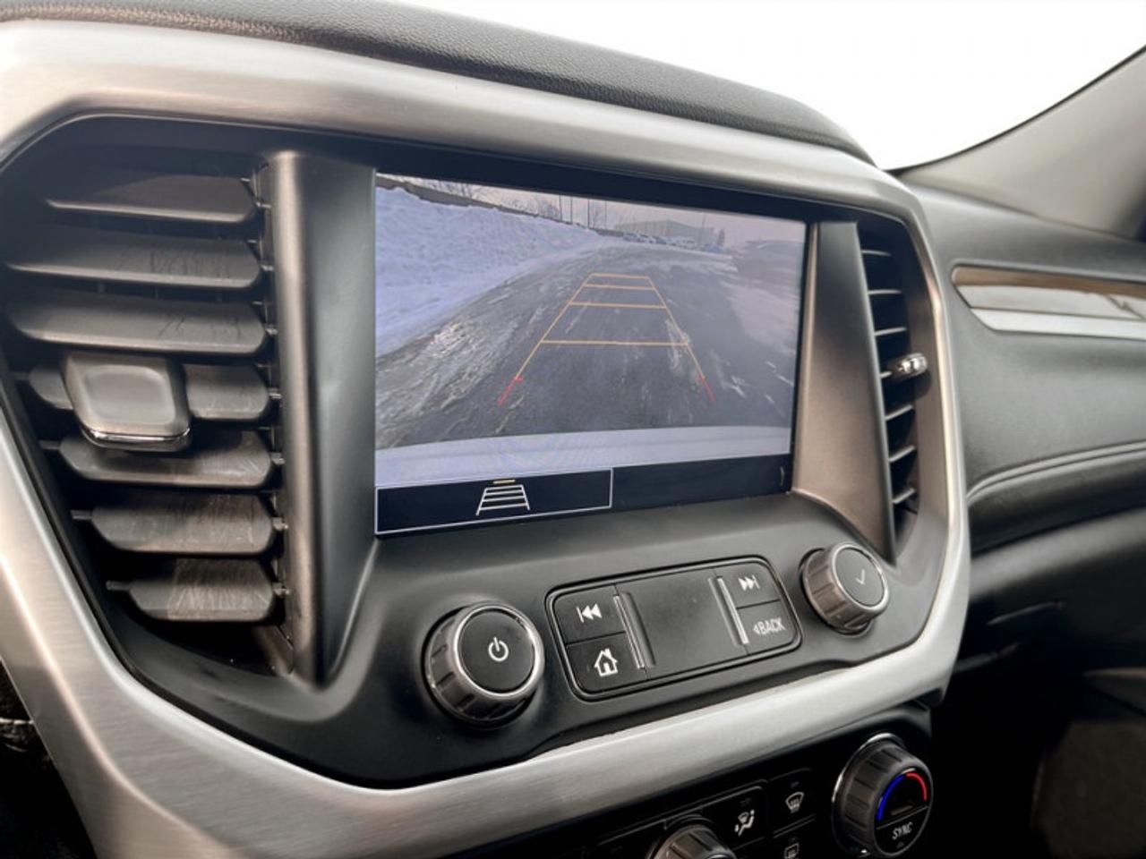 2022 GMC Acadia SLE  **7 PASSENGER - POWER LIFTGATE** Photo