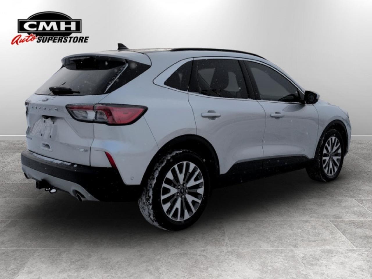 2020 Ford Escape Titanium w/Premium Pkg  **VERY LOW KMS** Photo4