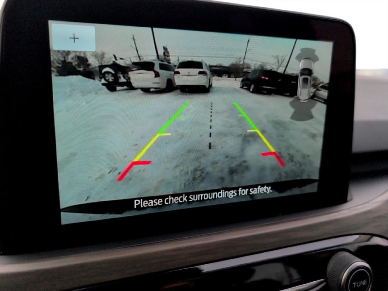 2020 Ford Escape Titanium w/Premium Pkg  **VERY LOW KMS** Photo