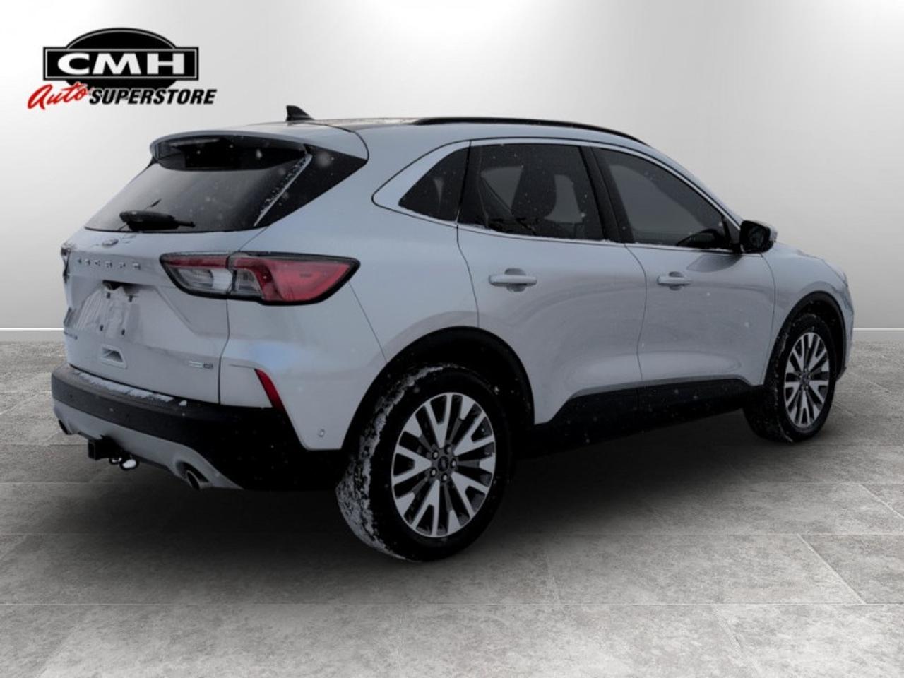 2020 Ford Escape Titanium w/Premium Pkg  **VERY LOW KMS** Photo4