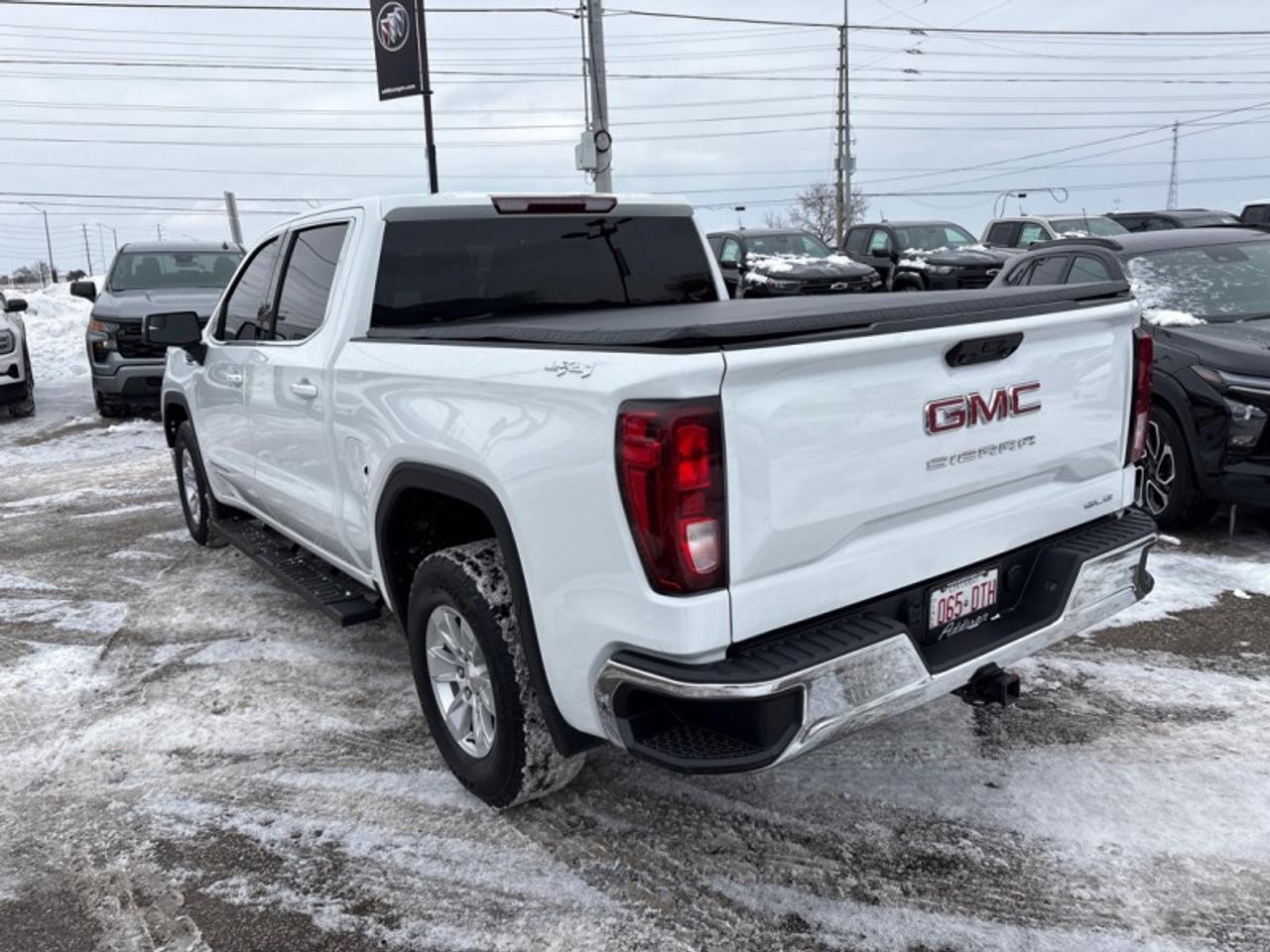 2023 GMC Sierra 1500 SLE  5.3L|13.4" Screen| Photo