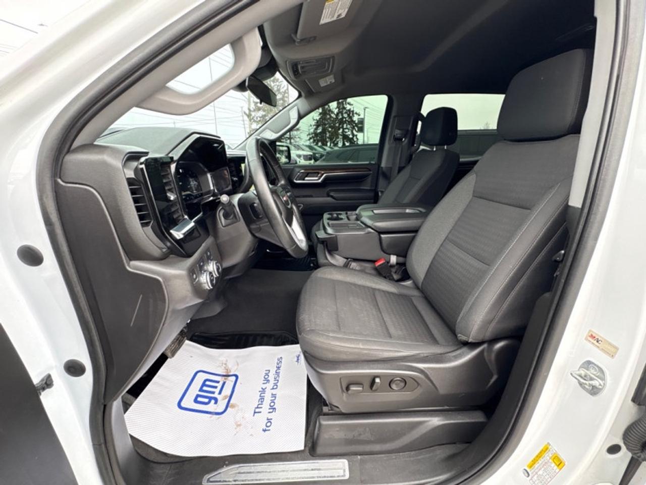 2023 GMC Sierra 1500 SLE  5.3L|13.4" Screen| Photo