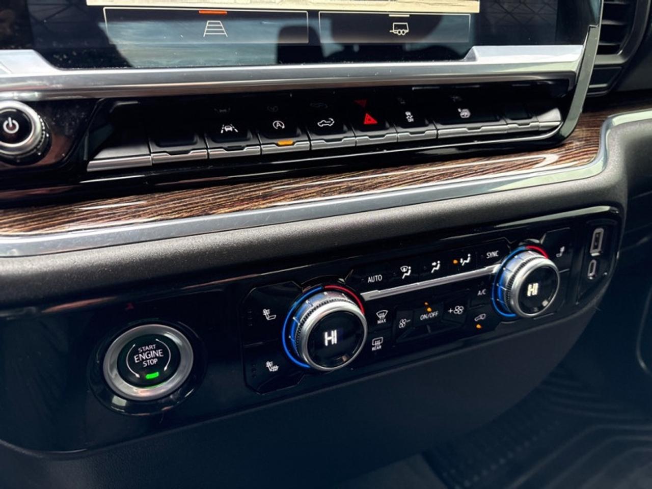 2023 GMC Sierra 1500 SLE  5.3L|13.4" Screen| Photo