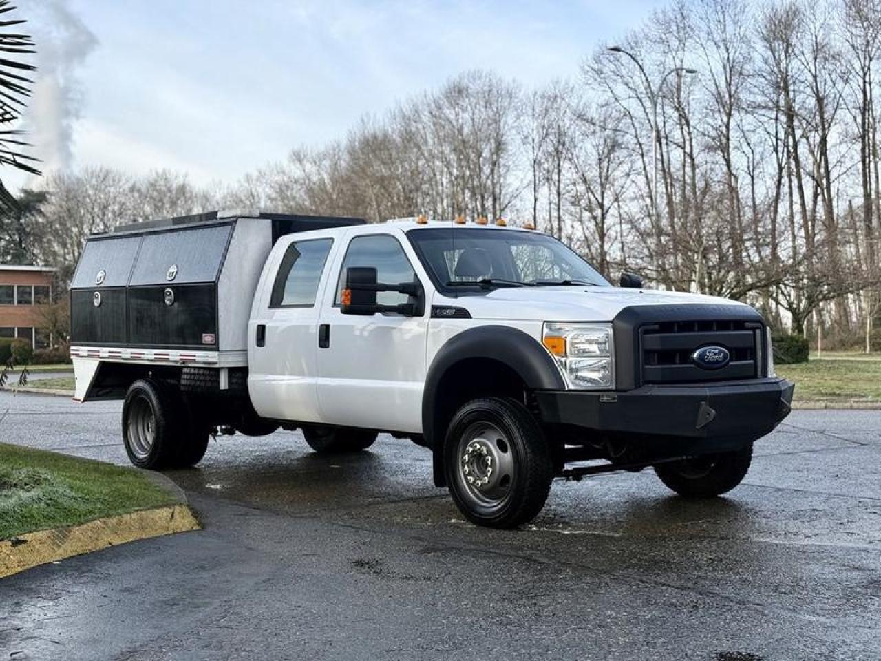Used 2016 Ford F-550 Super Duty Crew Cab 4x4 Service Truck for sale in Burnaby, BC
