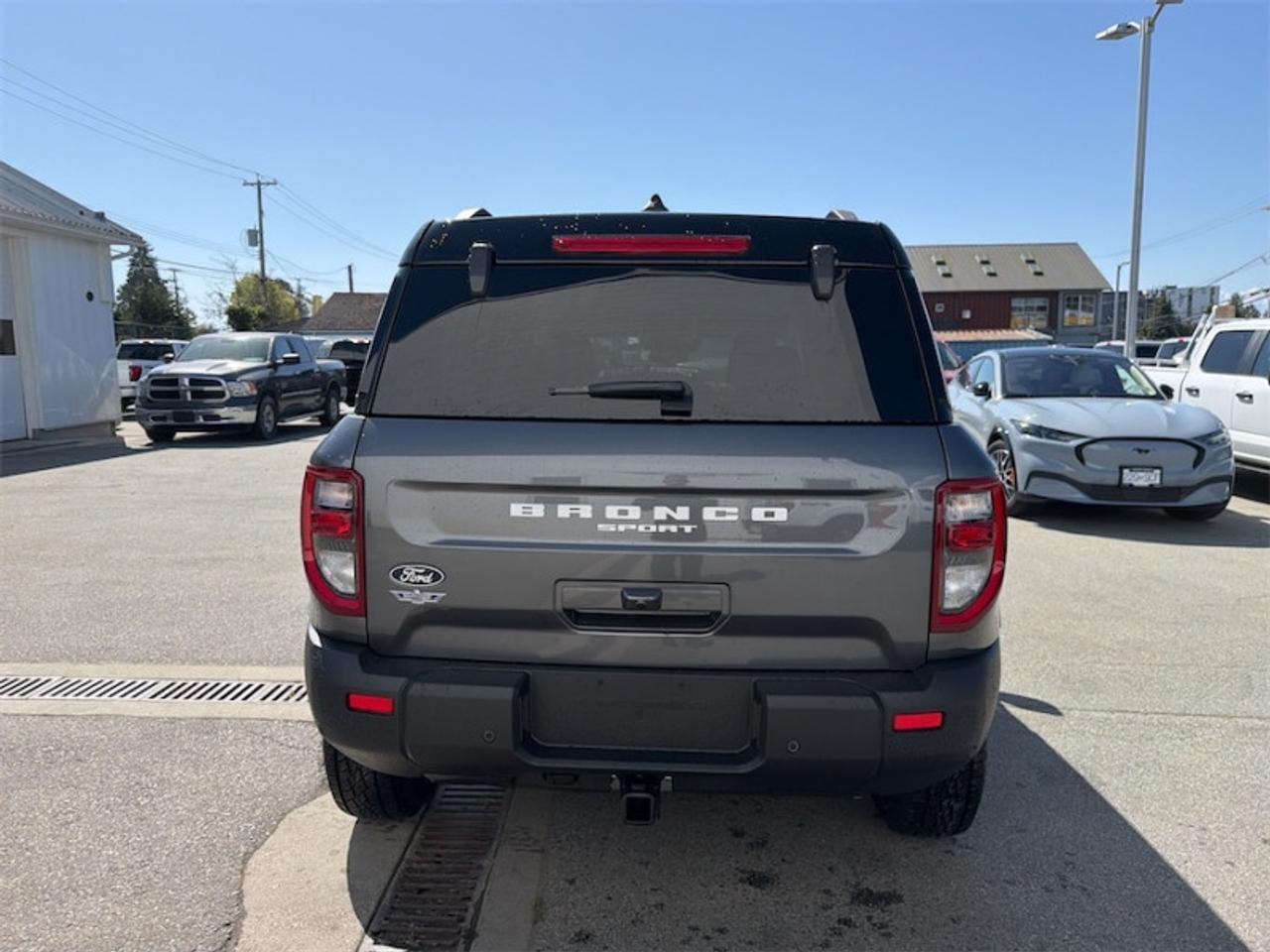 2026 Ford Bronco Sport Badlands  - Leather Seats Photo3