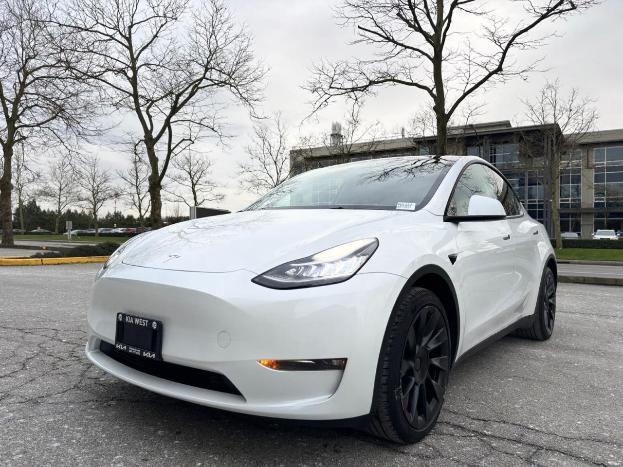 Used 2023 Tesla Model Y  for sale in Coquitlam, BC