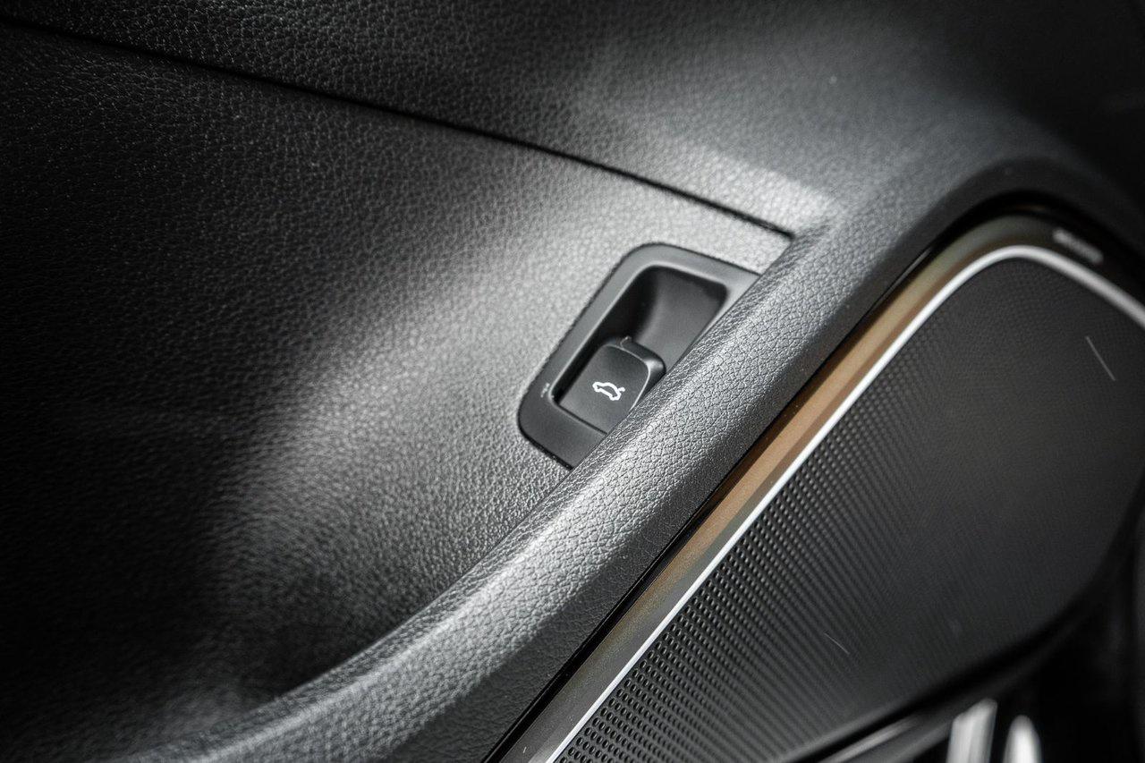 2015 Audi A3 Sedan 2.0T Technik Photo