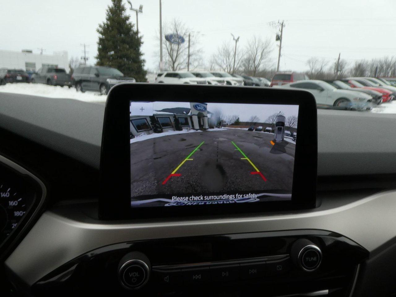 2020 Ford Escape SE SE Photo