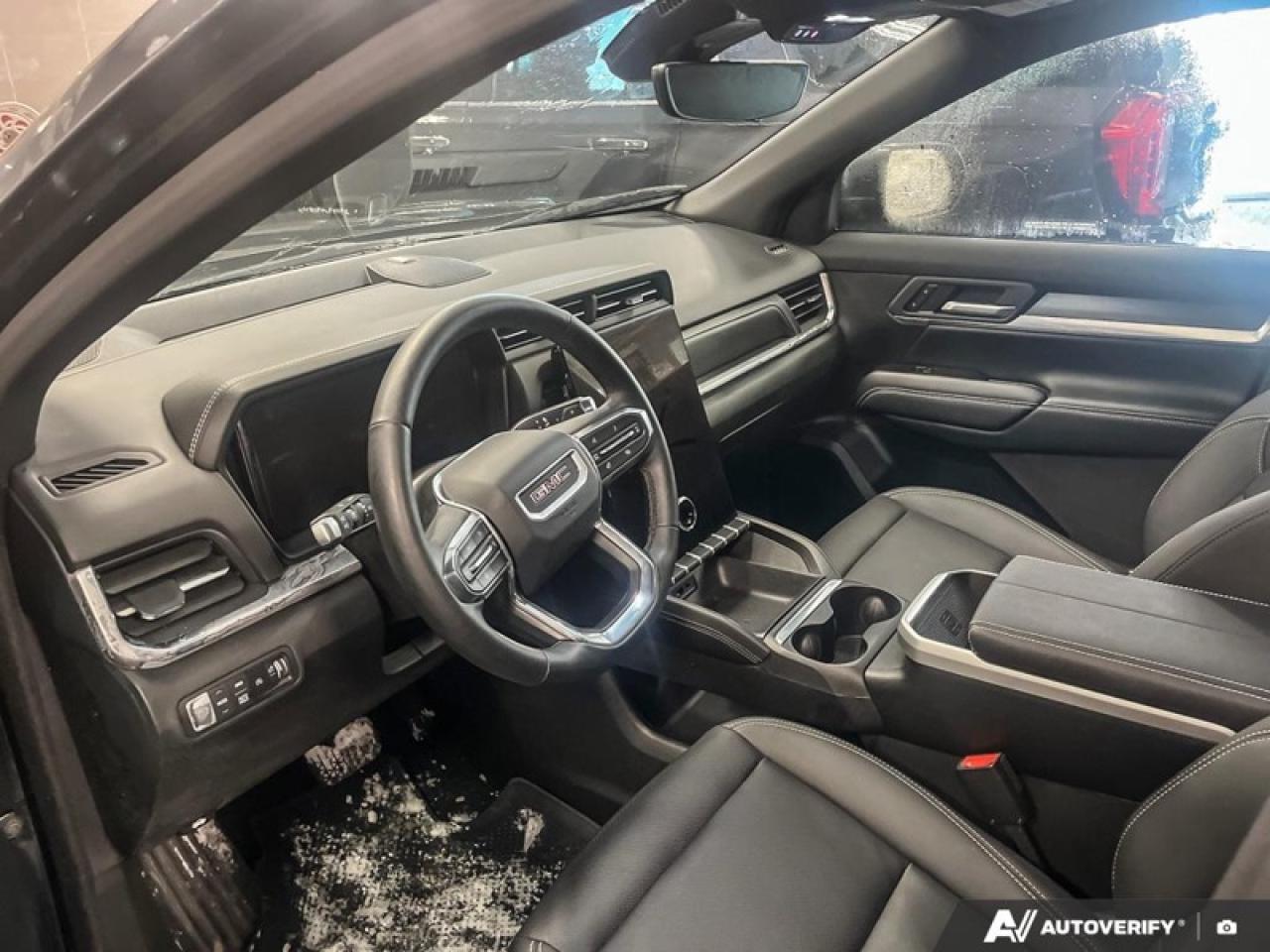 2026 GMC Terrain Elevation Premium Package  ELEVATION AWD, PREMIUM PACKAGE, SUNROOF Photo