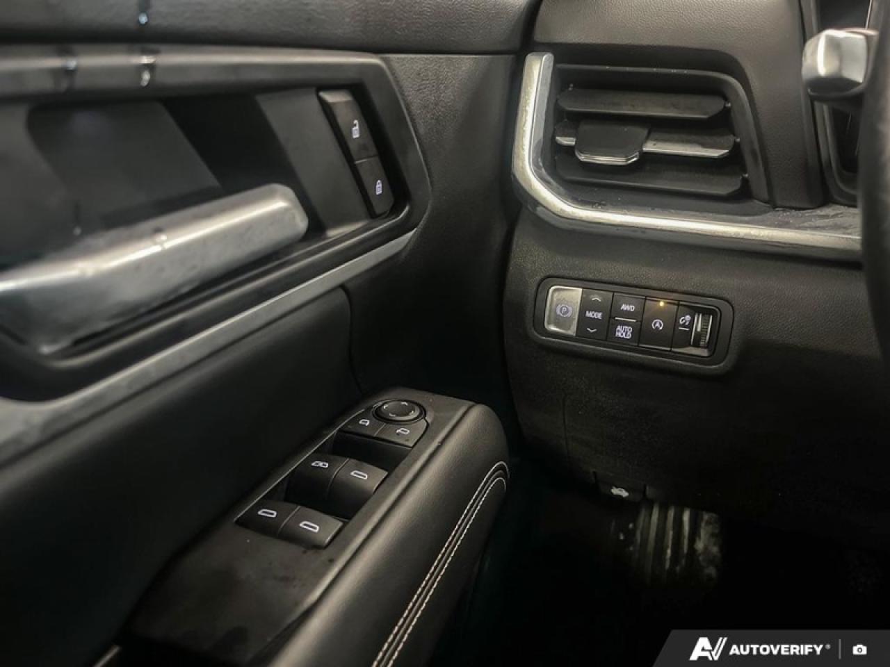 2026 GMC Terrain Elevation Premium Package  ELEVATION AWD, PREMIUM PACKAGE, SUNROOF Photo