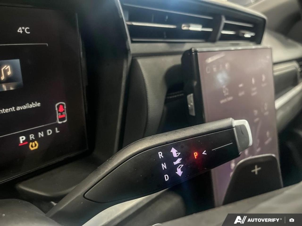 2026 GMC Terrain Elevation Premium Package  ELEVATION AWD, PREMIUM PACKAGE, SUNROOF Photo