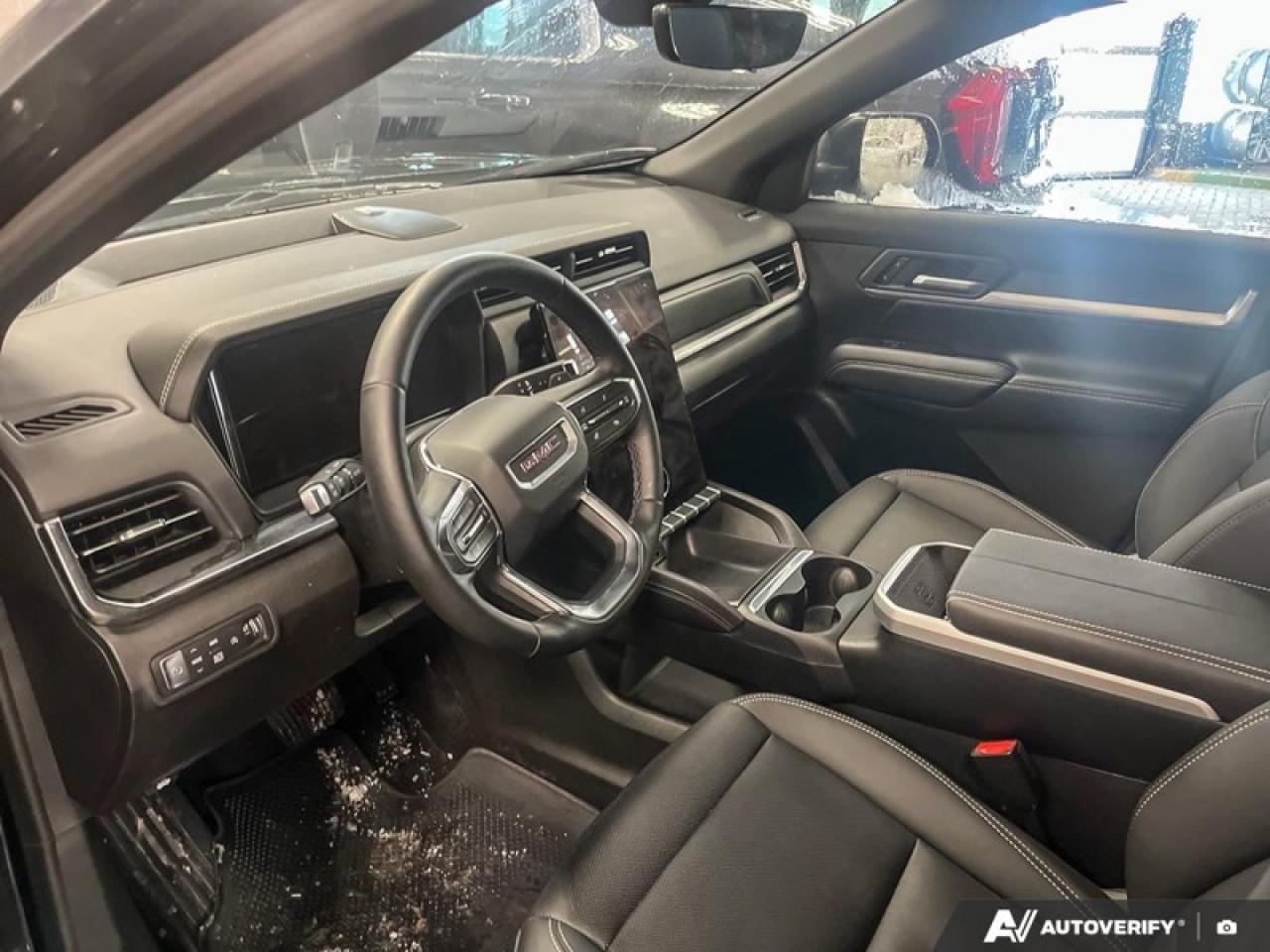 2026 GMC Terrain Elevation Premium Package  ELEVATION AWD, PREMIUM PACKAGE, SUNROOF Photo