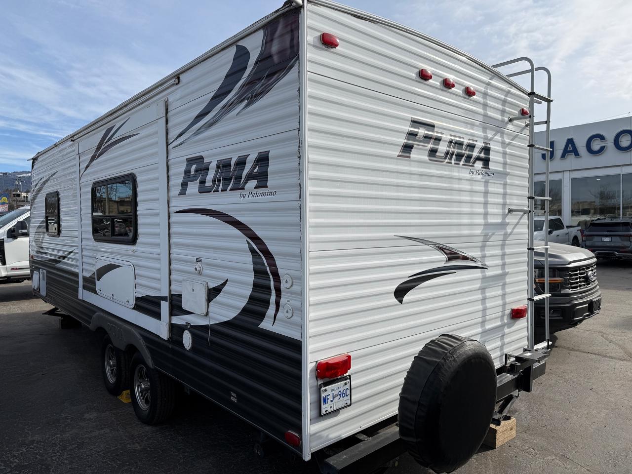 2013 Puma PALOMINO TRAVEL TRAILER Photo3