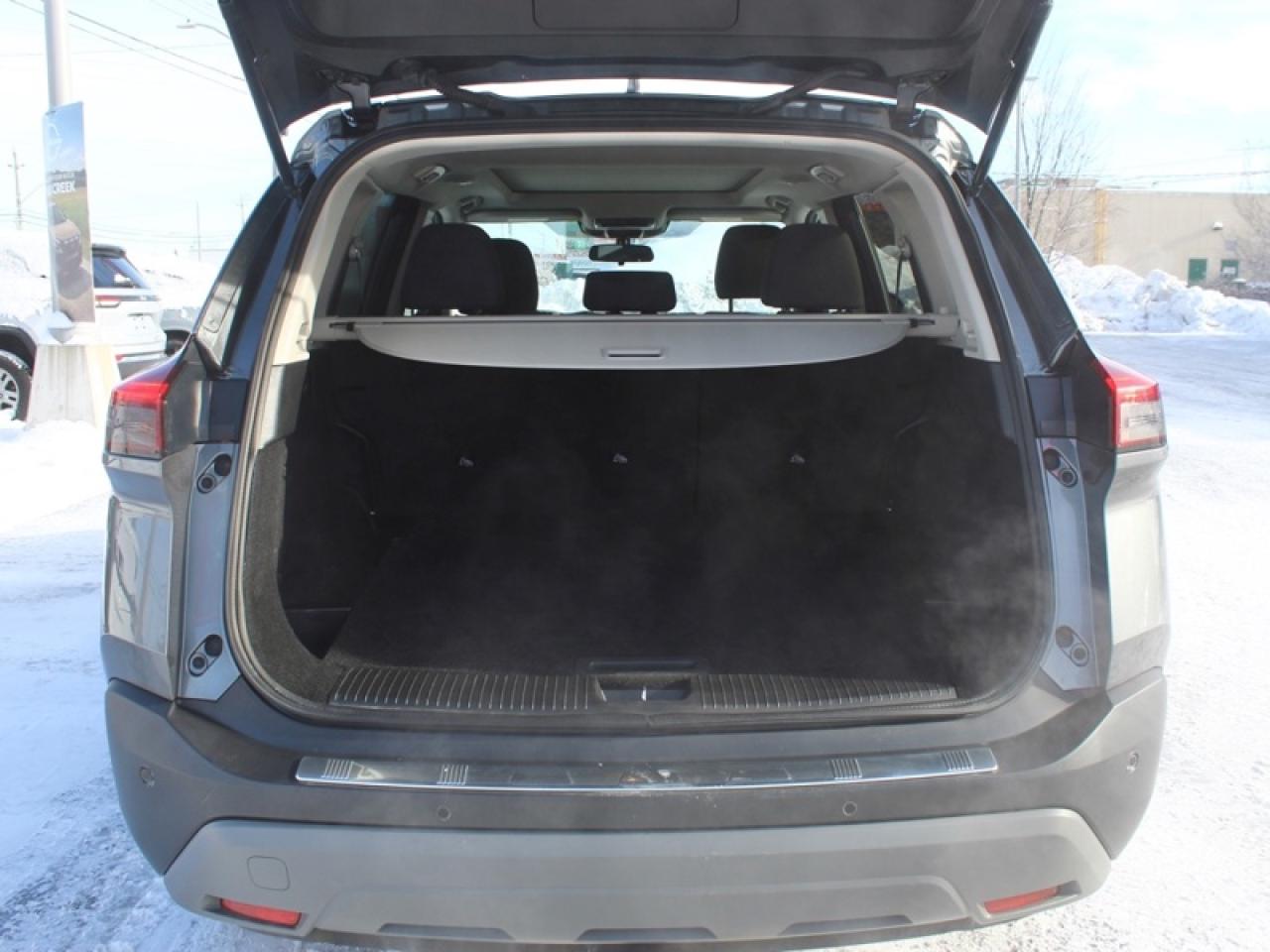 2021 Nissan Rogue SV  - Sunroof -  Heated Seats Photo