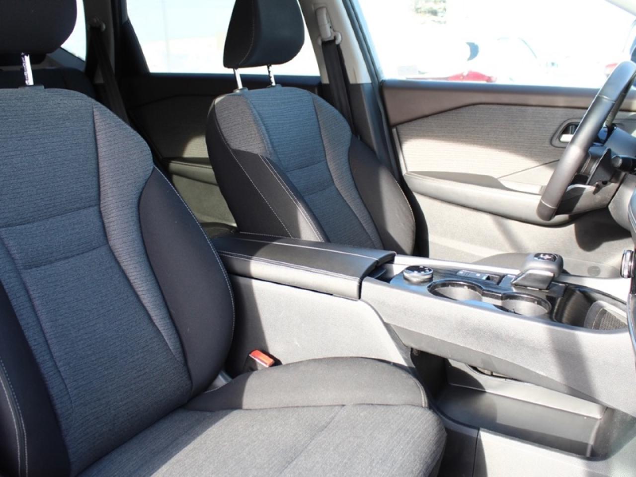 2021 Nissan Rogue SV  - Sunroof -  Heated Seats Photo