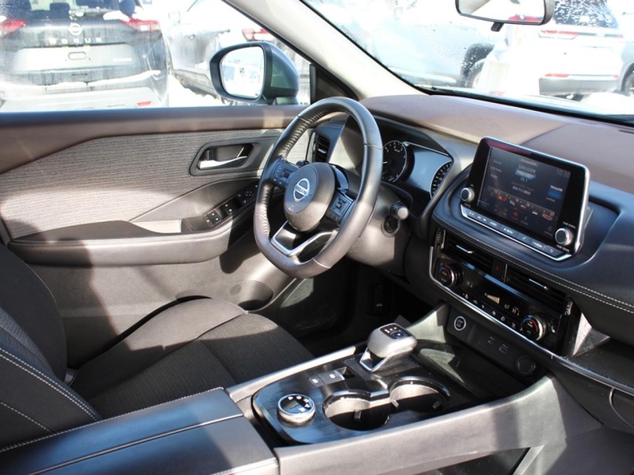 2021 Nissan Rogue SV  - Sunroof -  Heated Seats Photo