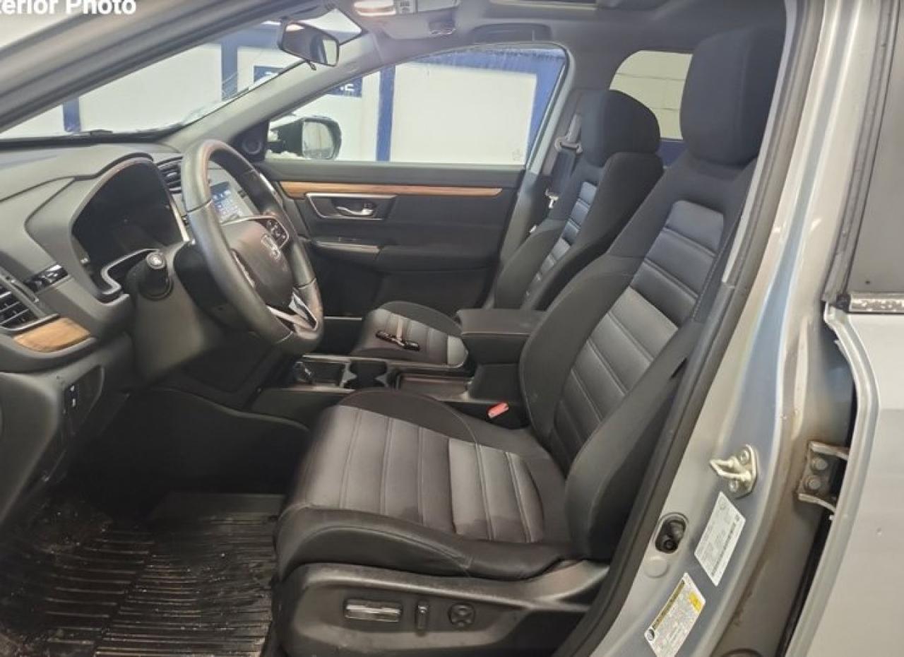 2019 Honda CR-V EX AWD | Sunroof | Adaptive Cruise | Heated Seats | Power Seat | CarPlay + Android | and More ! Photo2