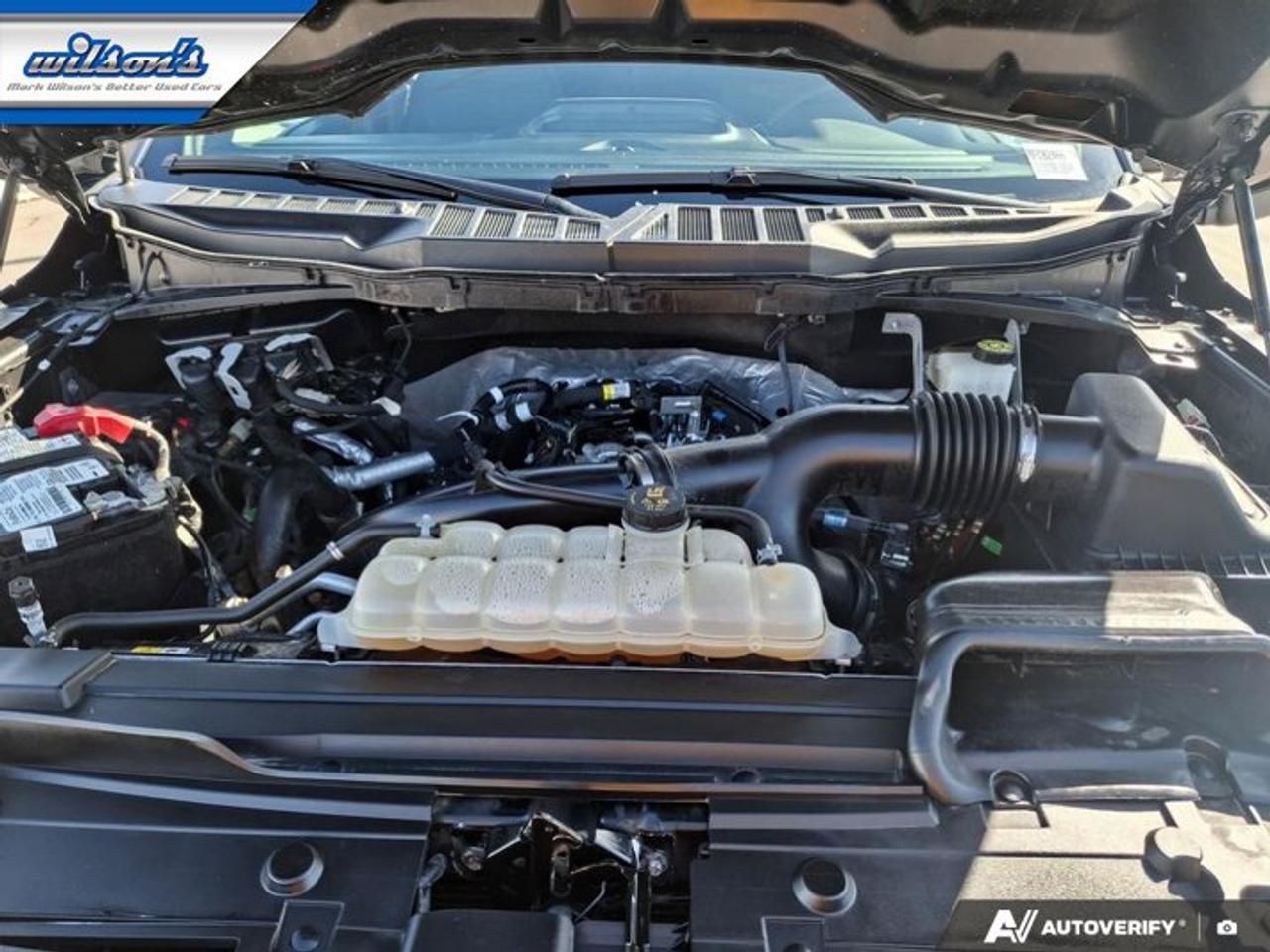 2021 Ford F-150 XL Crew 4X4 | STX Pkg | Bucket Seats | Tow Pkg | CarPlay + Android | Rear Camera | and More ! Photo