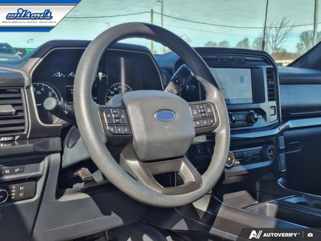 2021 Ford F-150 XL Crew 4X4 | STX Pkg | Bucket Seats | Tow Pkg | CarPlay + Android | Rear Camera | and More ! Photo