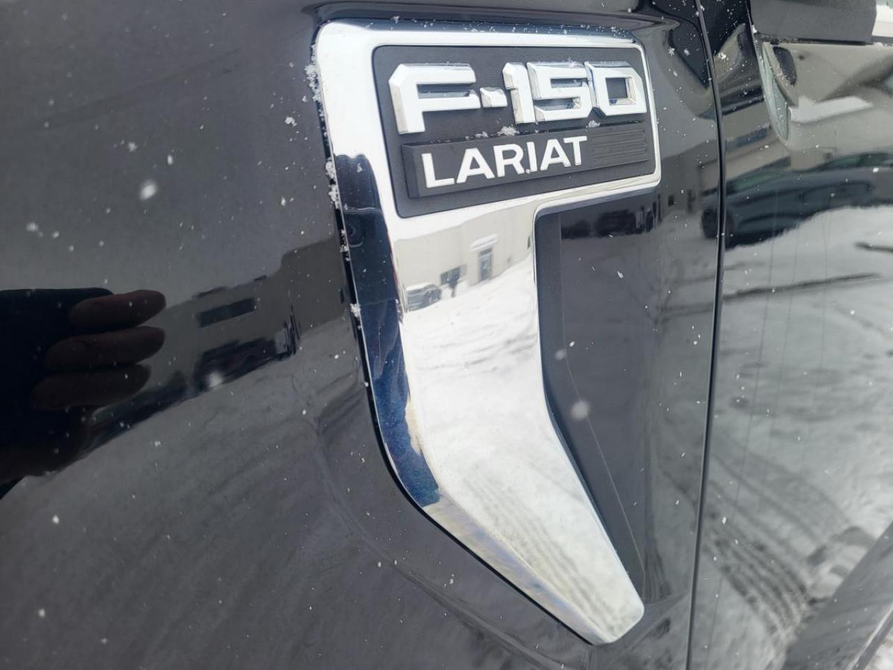2021 Ford F-150 LARIAT 4WD SUPERCAB 8' BOX Photo