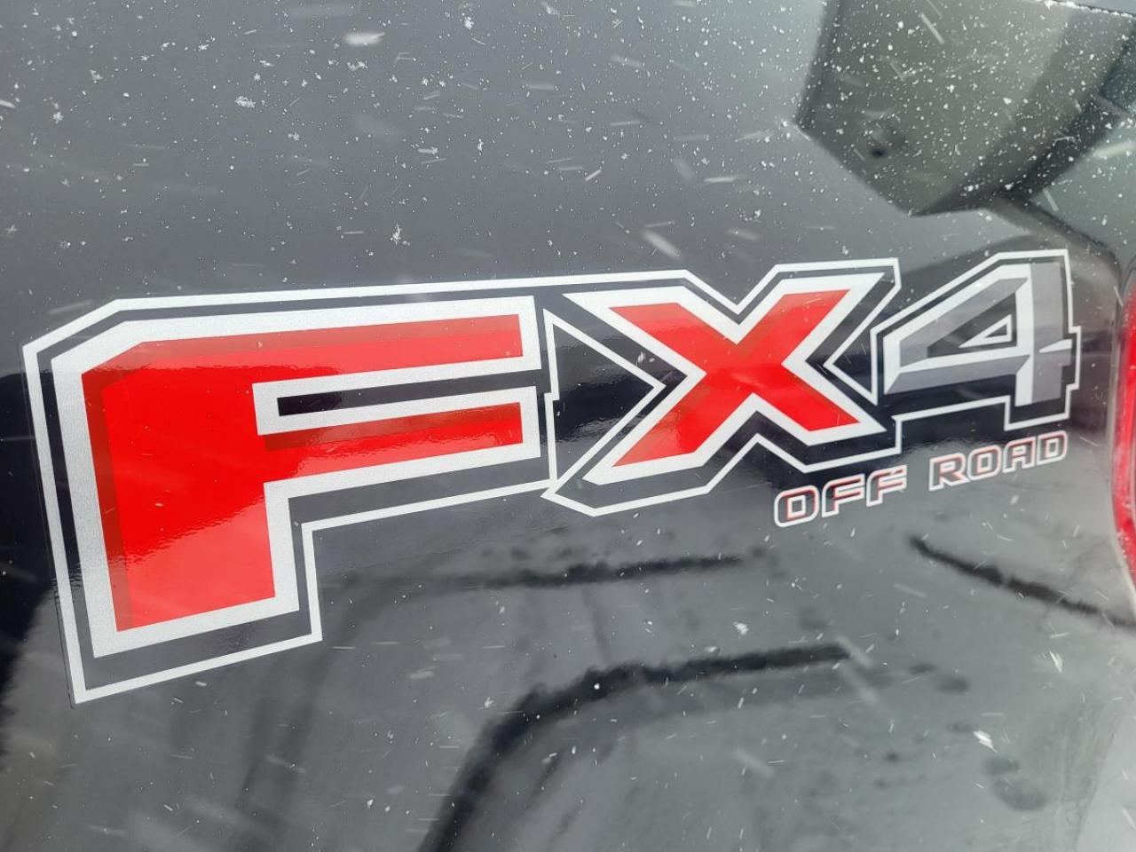 2021 Ford F-150 LARIAT 4WD SUPERCAB 8' BOX Photo