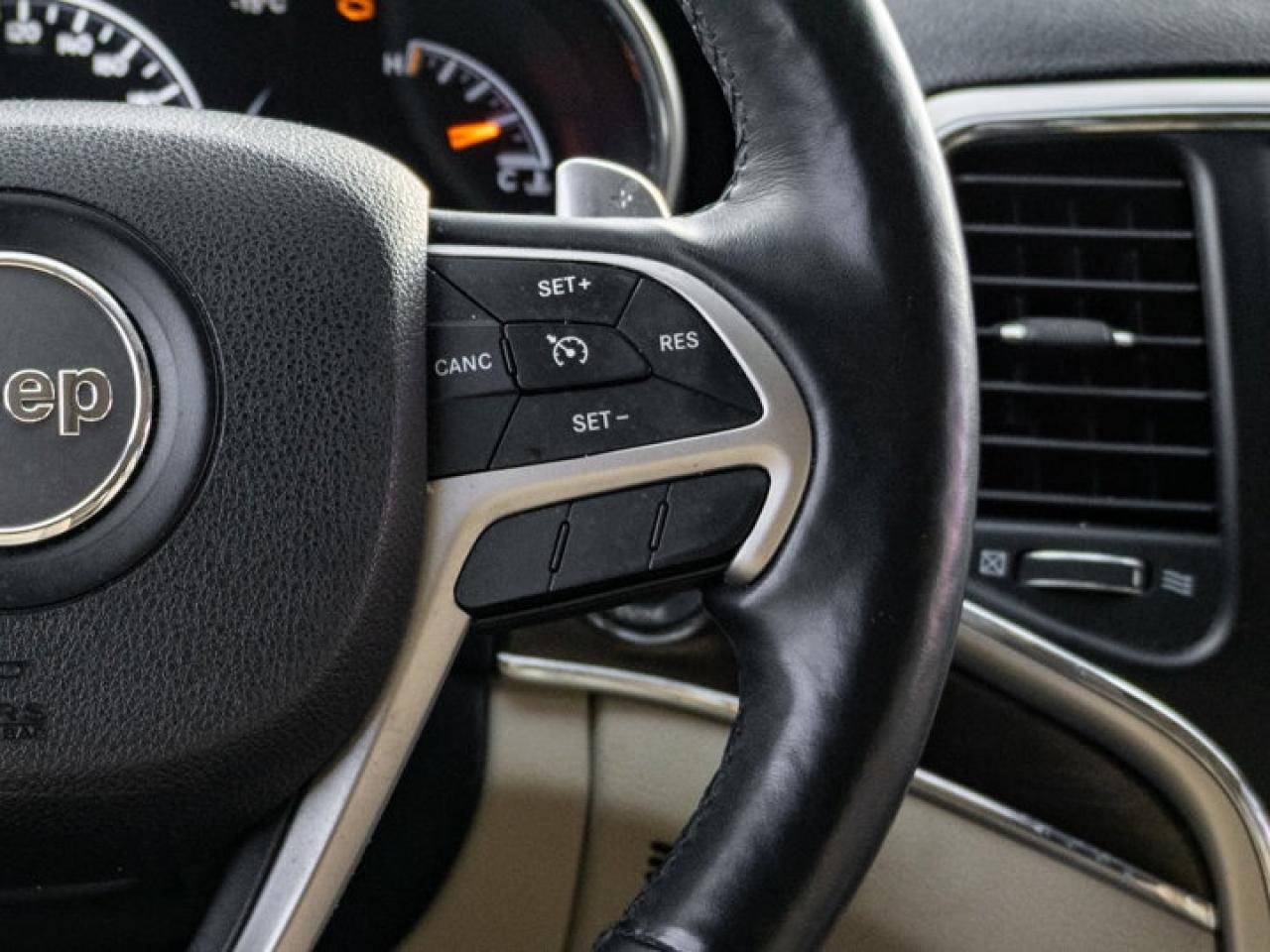 2014 Jeep Grand Cherokee Limited Photo