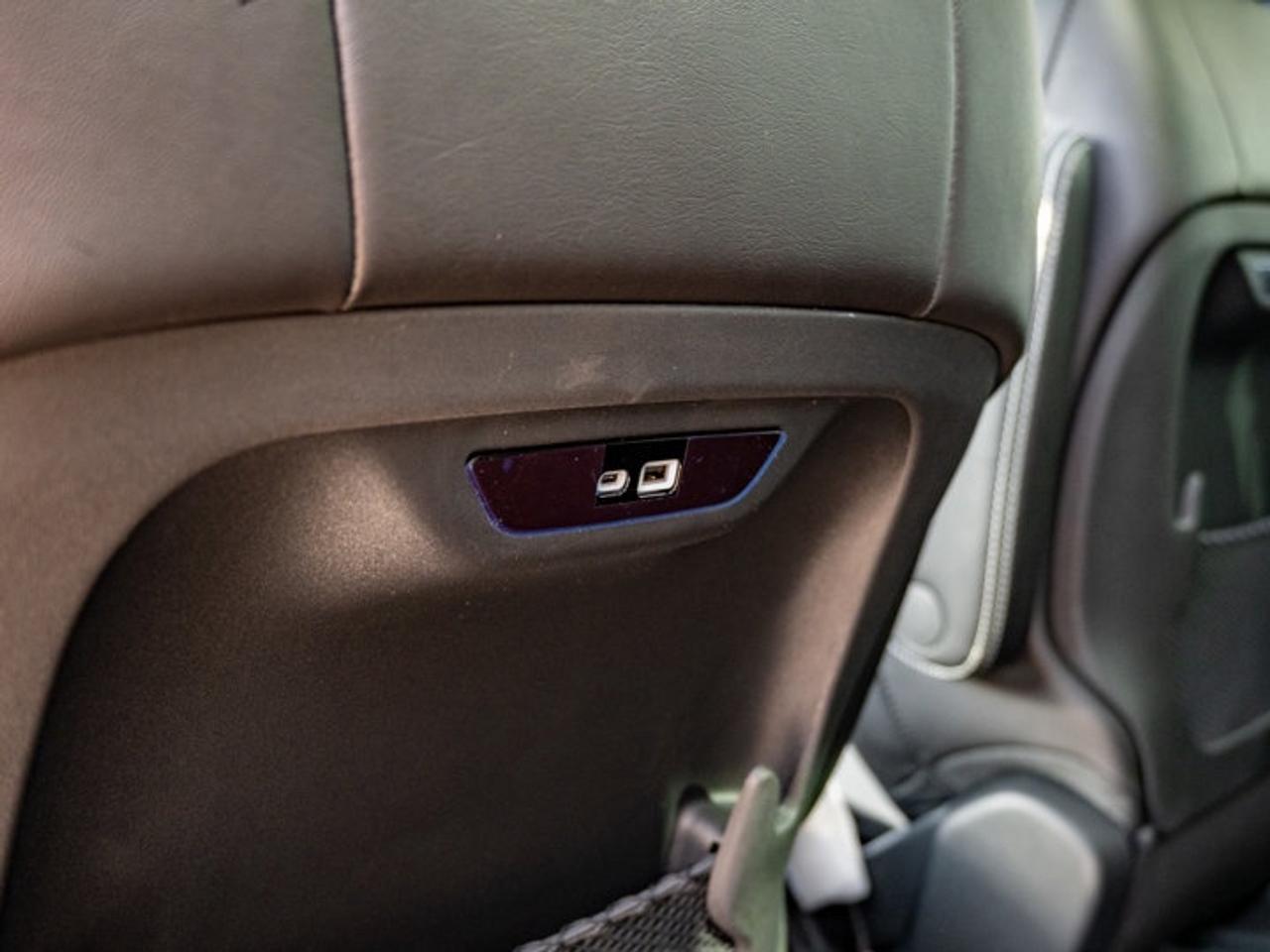 2026 Chrysler Pacifica Select Photo