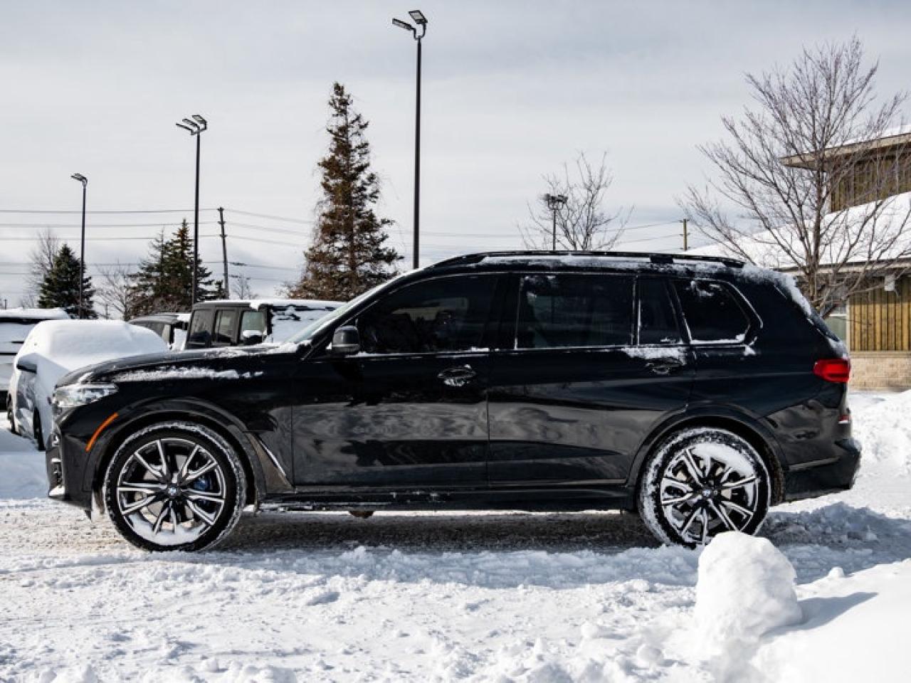 2021 BMW X7 xDrive40i Photo4