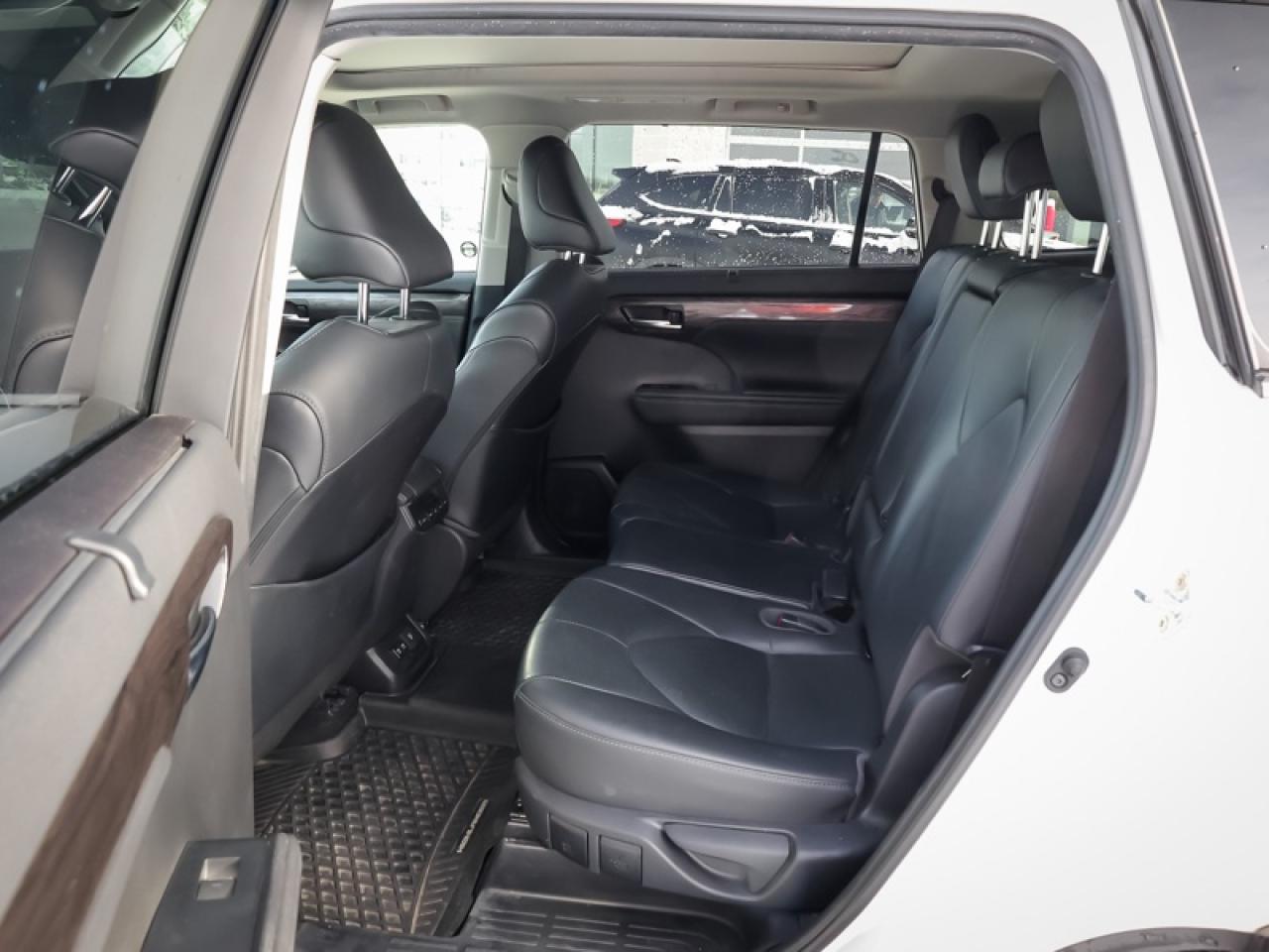 2020 Toyota Highlander Limited  - Leather Seats - $279 B/W Photo