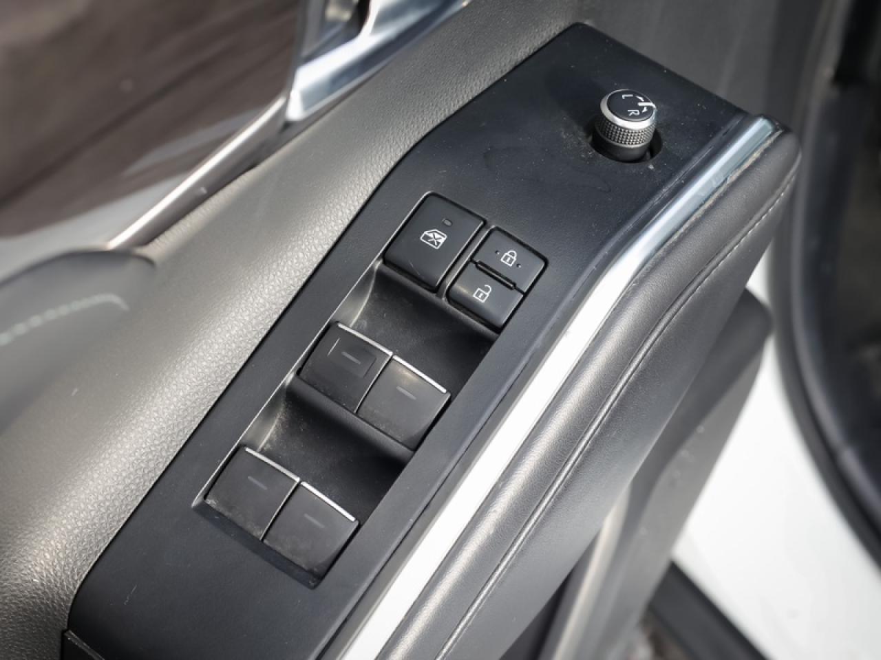 2020 Toyota Highlander Limited  - Leather Seats - $279 B/W Photo