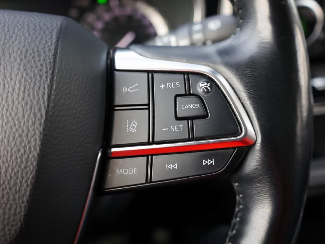 2020 Toyota Highlander Limited  - Leather Seats - $279 B/W Photo