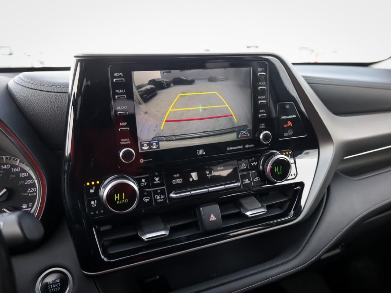 2020 Toyota Highlander Limited  - Leather Seats - $279 B/W Photo