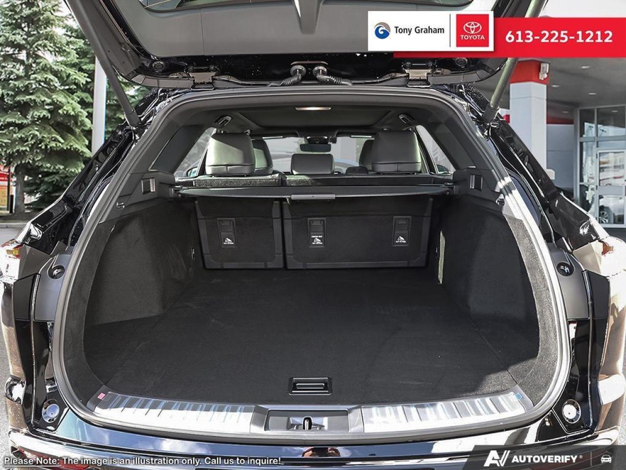 2026 Toyota Crown Signia Limited Photo