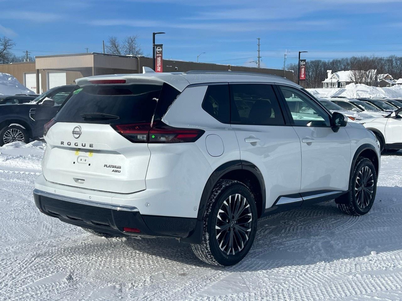 2026 Nissan Rogue AWD Platinum Photo