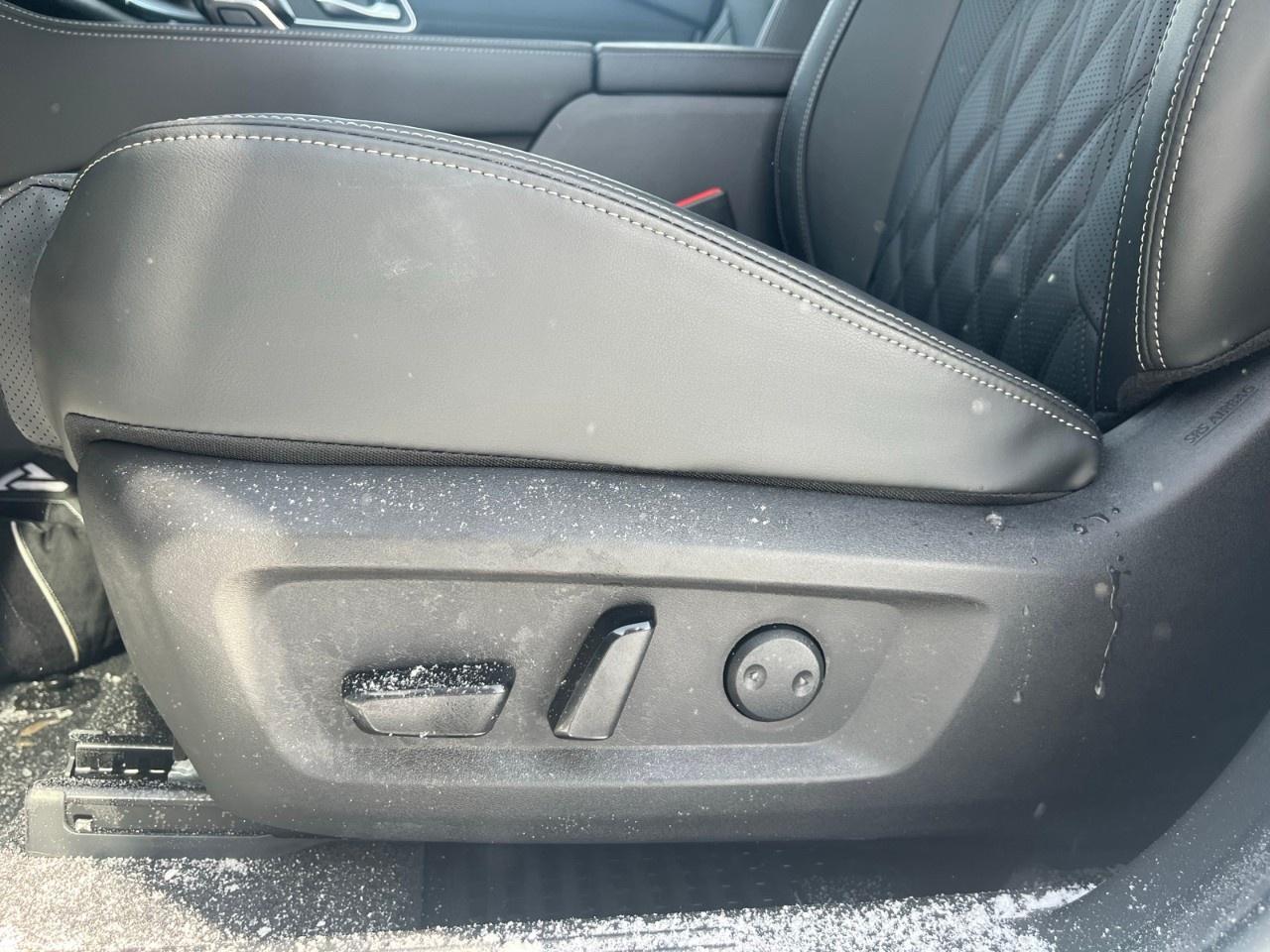 2026 Nissan Rogue AWD Platinum Photo